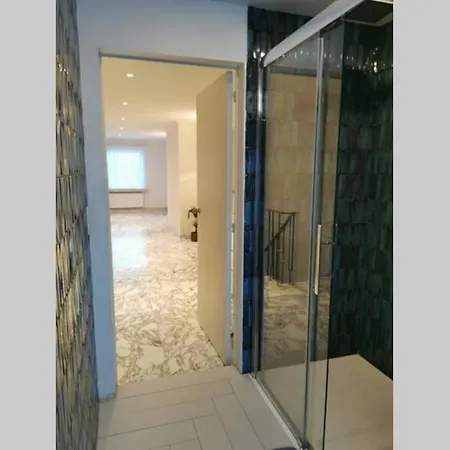Spacious Near A Вилла Бреден